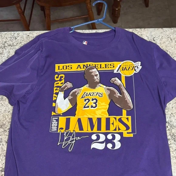 NBA Los Angeles Lakers Purple & Gold LeBron James #23 Short Sleeve Tee - Picture 1 of 1
